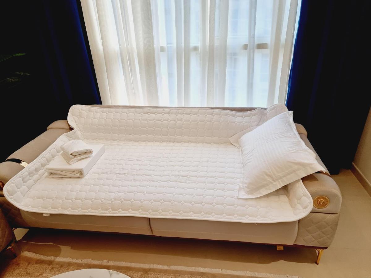 Dunya Tower Luxury And 2 Min Walk To Dubai Mall And Burj Khalifa In Heart Of Downtown Buitenkant foto