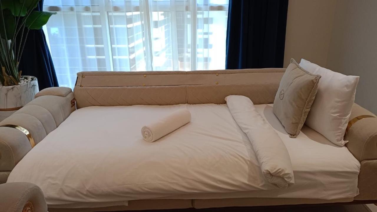 Dunya Tower Luxury And 2 Min Walk To Dubai Mall And Burj Khalifa In Heart Of Downtown Buitenkant foto